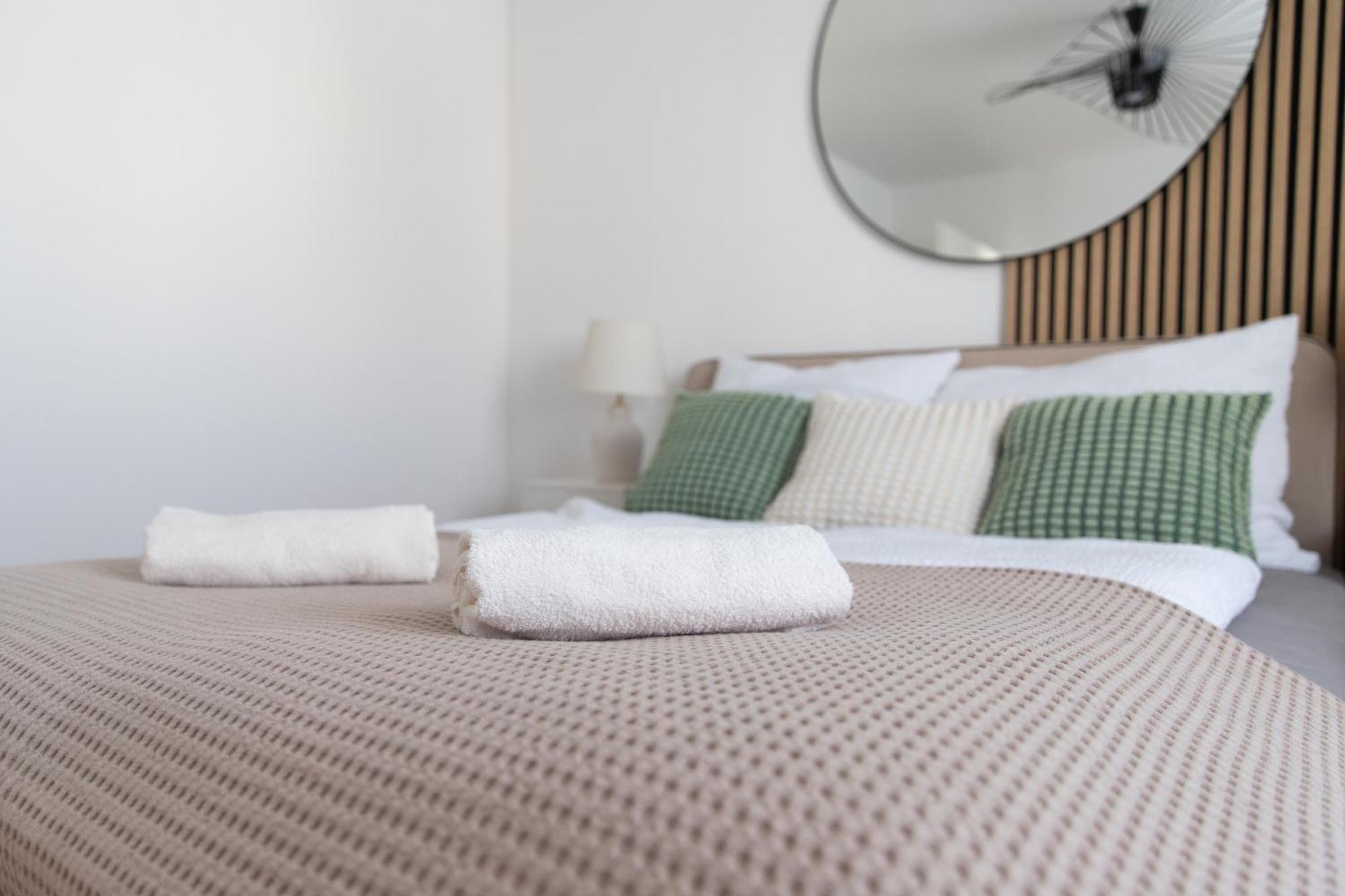 Stylish Apartments - 3 Min To U1 Kagraner Platz Vienna Exterior photo